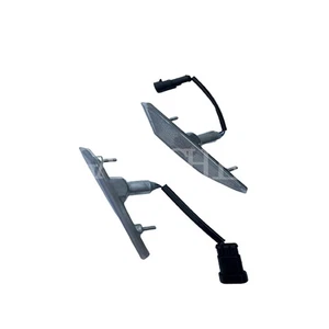Par de indicadores marcadores de parachoques delantero para Lamborghini Gallardo OEM: 400945119D/120D - Imagen 1 de 4