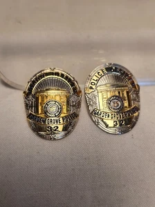 2 MINI GARDEN GROVE CALIFORNIA Police Officer Badges Replica Pins - Bild 1 von 5