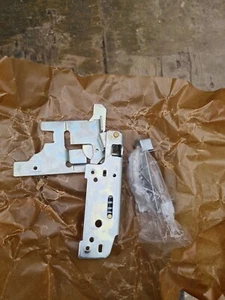082970 L.H DOOR HINGE S610 Bosch DISHWASHER - Picture 1 of 1