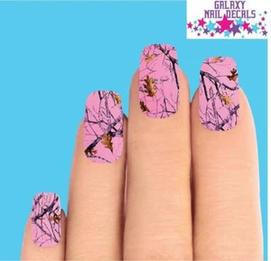 Calcomanías de uñas completas Waterslide - Juego de 10 camufladas de roble musgo rosa Realtree  - Imagen 1 de 1