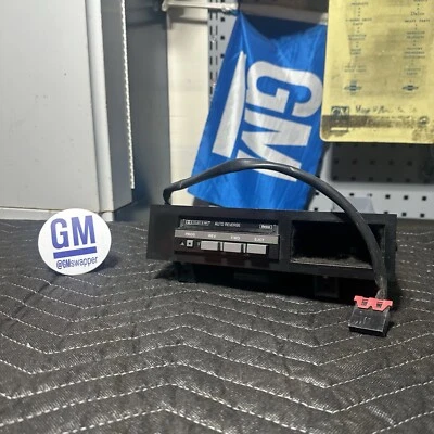🔥 88-94 OBS Chevy GMC 1500 2500 3500 Silverado Truck Cassette Player 16156555 - Image 1 of 4