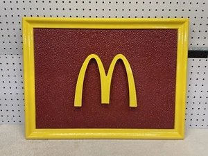 Insegna McDonald's Vintage 24" NOS, dipinta a mano, mai installata, ECC CONDIZIONI! - Foto 1 di 20