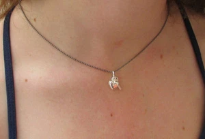 Delicada Gargantilla Cadena Bola Plata Oxidada con Corazón de Ley y Colgantes Llaveros - Imagen 1 de 6