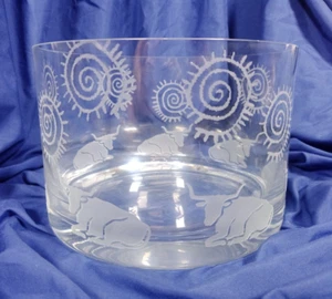Etched Crystal Southwestern Bowl Wagner Longhorn Cattle Spiral Suns 6" x 8.75" - Picture 1 of 10