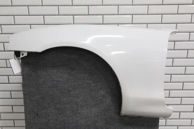 1999 - 2005 年马自达 Miata NB 左球杆挡泥板 — 第 1/4 张图片