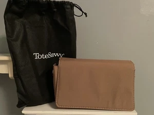 Tote Savvy Black Compact Baby Diaper Crossbody Bag Change Kit - Picture 1 of 9