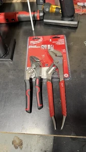 Milwaukee 48-22-6330 10" gerade Backenzange und Hyper Tough 6" - Bild 1 von 7