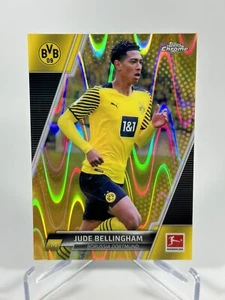 2022 Topps Chrome Bundesliga Jude Bellingham Gold Raywave Refractor #31 - Picture 1 of 2