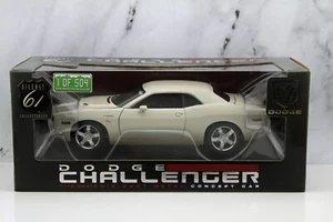 DCP Highway 61 2006 Dodge Challenger R/T Vanishing Point Tribute Car 1:18 1/504 - Picture 1 of 7