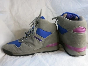 VINTAGE Women's SZ 9.5 MERRELL QUEST Suede Ankle Hiking Boots Gray Blue Pink EXC - Picture 1 of 11