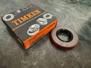 Timken National Seals 471553 Nitrile Oil Seal 0.687 x 1.379 x 0.250 - Picture 1 of 4