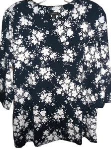 💥💥 J.JILL Wearever Collection💥💥 3/4 Sleeve Navy/White Top Stretch M - Picture 1 of 2