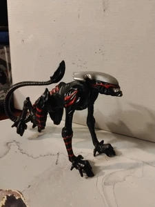 Figura de acción Aliens Kenner Aliens Night Cougar Alien 5" - Imagen 1 de 4