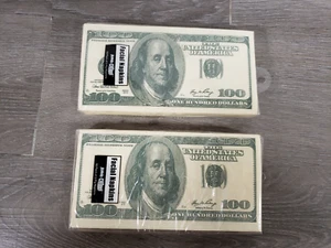 FUNNY MONEY NEW 2 PACKS OF 10 NOVELTY Fun $100 Dollar Bill FACIAL 3 PLY NAPKINS - Picture 1 of 4