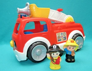 FISHER PRICE LITTLE PEOPLE LIFT & LOWER FIRETRUCK WITH TWO FIREFIGHTER -- G-36 - Picture 1 of 5