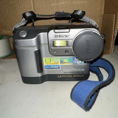 Винтажная цифровая камера Sony Mavica MVC-FD88 1,3 Мп чтение - Изображение 1 из 4