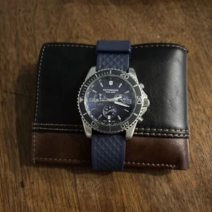 Victorinox Swiss Army Watch - Picture 1 of 4