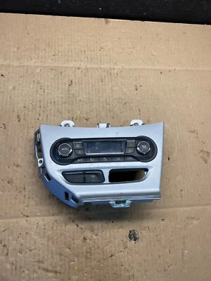 2012 Ford Focus Ac Heater Climate Control Temperature Oem M6589 DG - Image 1 of 4