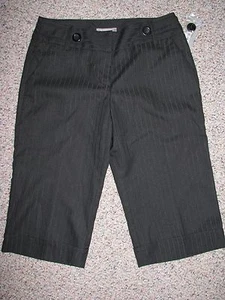 NWT NY COLLECTION STRETCH BLACK STRIPE CAPRI DRESS PANTS 10 - Picture 1 of 2