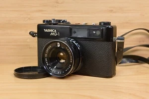Cámara fotográfica Yashica MG-1 vintage años 70 telémetro 35 mm, hecha en Hong Kong - Imagen 1 de 10