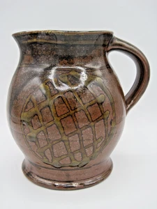 A STUNNING VINTAGE PETER C. ARNOLD, ALDERNEY POTTERY STUDIO JUG. DATE: 1970's - Picture 1 of 14