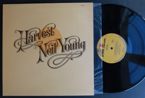 NEIL YOUNG harvest - Picture 1 of 5