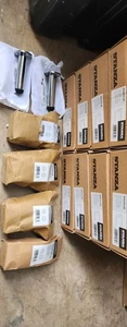 job lot Stanza Lucca Lever Door Handle Screw-On, Satin Chrome, 50mm ZPA210-CP - Picture 1 of 9