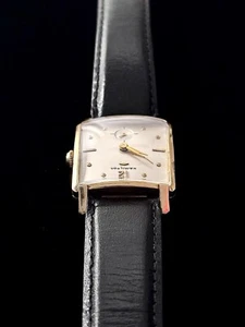 Vintage Hamilton Solid 14k Gold Watch Square RARE Pabst Brewing 25mm 1950's - Picture 1 of 10