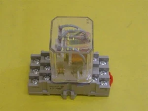 Square D Relay 28VDC 10A 120VAC 10A 240VAC 6.6A - Picture 1 of 1