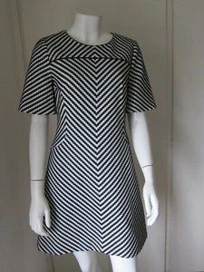 Karen Millen Zig Zag Black/white lined Stripe Dress Size 10 rrp £170 - Picture 1 of 9