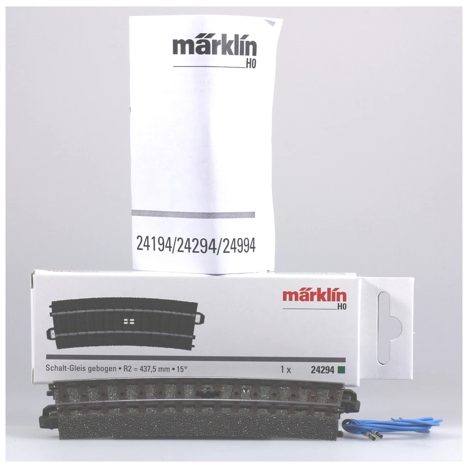 Märklin #24294 C Curved Circuit Track,  Radius 2 -  New in Box - Image 1 of 1