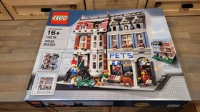 LEGO Creator Expert: Pet Shop (10218) Brand New in Box
