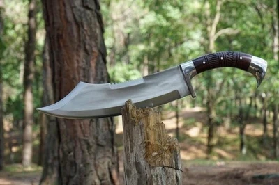 Cuchillo de machete táctico de hoja de acero al carbono hecho a mano personalizado | Cuchillo de caza camping Foto 1 de 4