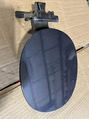 CONJUNTO PUERTA TAPA TANQUE GASOLINA INFINITI G37 CUPÉ OEM AZUL Foto 1 de 3