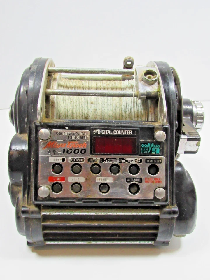 Carrete de pesca asistido por motor computarizado Miya Epoch 1000 - sin probar Foto 1 de 4