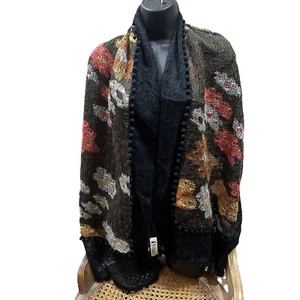 100% Wool Ecuador Black Flower Accent Scarf Soft Fringed Pashmina Wrap Boho - Picture 1 of 7