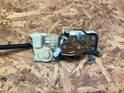1998 Honda Civic Right Front Door Lock Actuator  Foto 1 de 4
