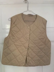 Neue beige Steppweste in 40/42 von UP2 Fashion - Bild 1 von 6
