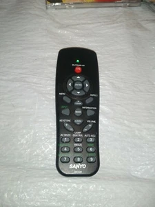 Spedizione Rapida🇺🇲 Telecomando Proiettore Sanyo MX AM PDG-DXL100, PDG-DWL100 - Foto 1 di 2