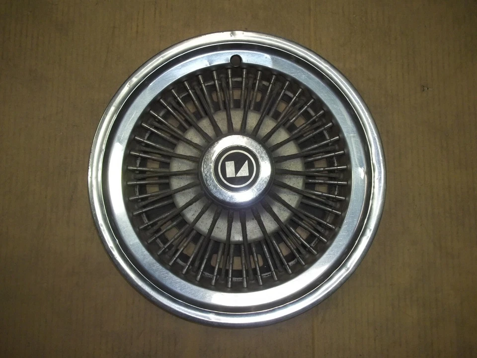 Tapacubos AMC Concord Pacer Spirit 1979 79 80 cubierta de rueda tapacubos 14" OEM CABLE 137 Foto 1 de 4