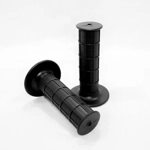 BLACK 22mm Handle Bar Hand Grips 50cc 110cc 125cc 150cc 250cc Quad Dirt Bike ATV - Picture 1 of 2
