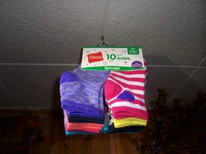HANES GIRLS LIGHTWEIGHT ANKLE SOCKS SIZE SMALL 6-10.5 VARIOUS DESIGNS AND COLORS - Picture 1 of 1