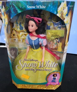NIB Vintage 1992 Disney's Snow White and the Seven Dwarfs Doll By Mattel  #7783 - Picture 1 of 4