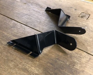 Black Light Bar Brackets Galv 52'' Curved Led To Fit Land Rover Discovery 1 & 2 - Picture 1 of 5