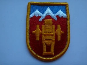 US Army 169th FIELD ARTILLERY BRIGADE Color Patch - Picture 1 of 3