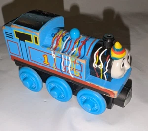 BIRTHDAY Thomas - Thomas & Friends Wooden Railway Train Tank Engine- Used 2003 - Picture 1 of 3