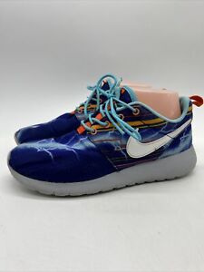 Nike Roshe Run Print Running Shoes 677782-401 Size 5.5 Y Lightning Print Blue