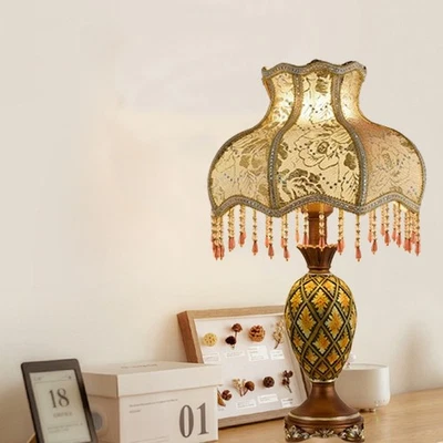 Lámpara de mesa estilo victoriano romántica de tela pastoral mesita de noche luz nocturna Foto 1 de 4