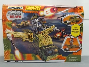 1998 Matchbox Mission Bravo PHANTOM FORTRESS Military Vehicle Playset - Sealed - Picture 1 of 8