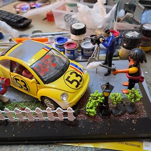 Diorama New Beetle Tatort Dreh komplett mit Figuren 1-24 - Bild 1 von 5